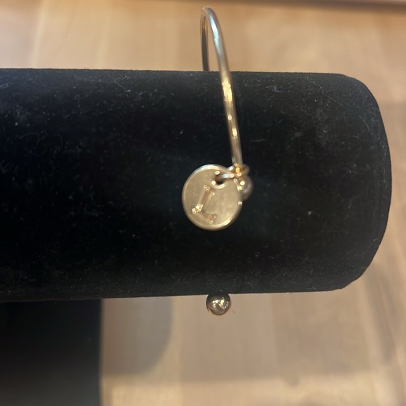 L Bracelet Gold Knot Cuff Bracelet with Spherical Ends - Picture 5 of 5